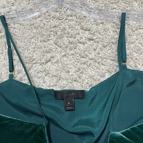 J.crew Size 10 Green Velvet V Neck Ruffle Hem Silk Blend Cami Tank - Picture 3 of 5
